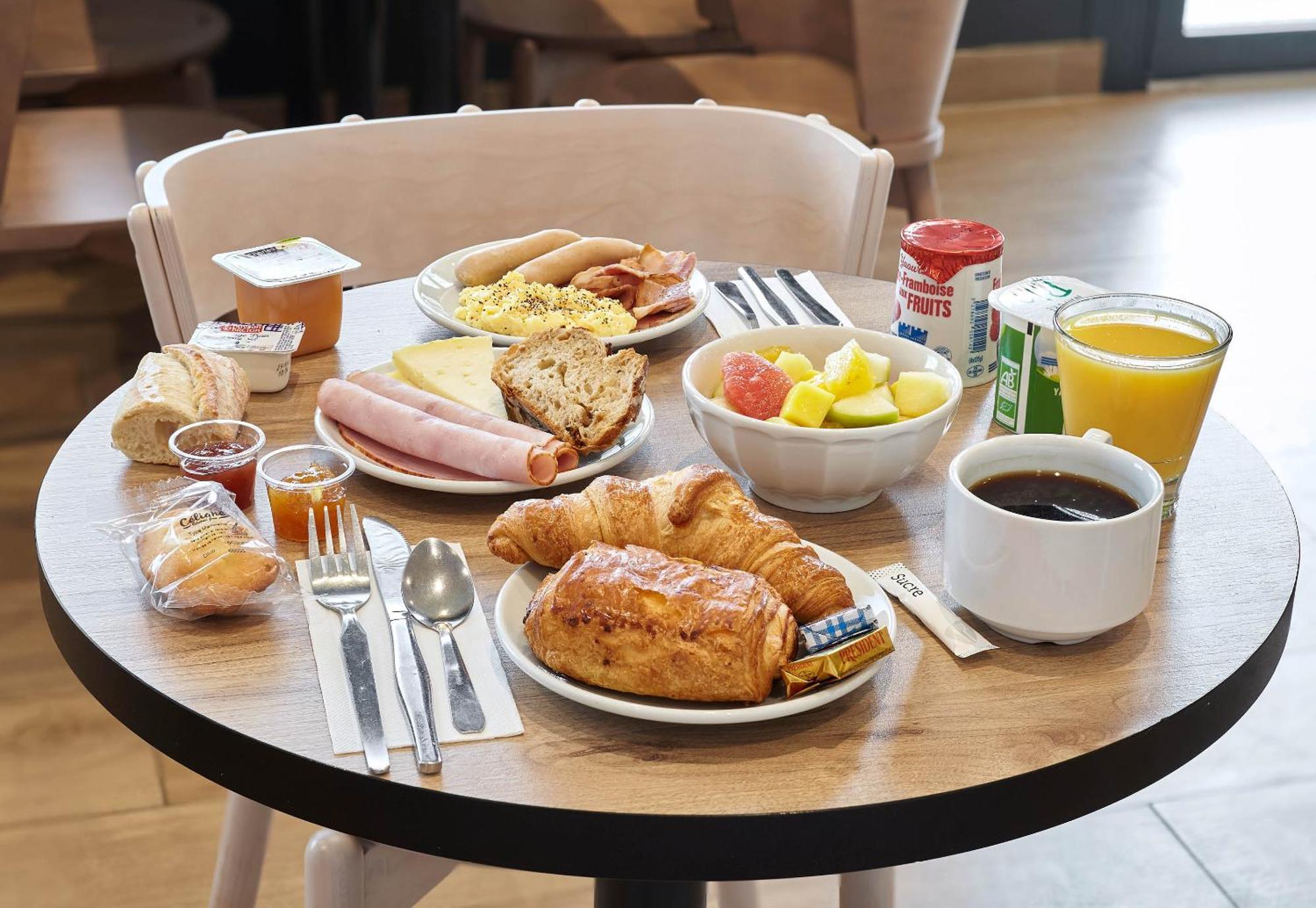 B&B Hotel Bois D'Arcy Saint Quentin En Yvelines 외부 사진
